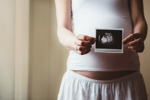 Gravidez e sangramento na gengiva, gengivite e dentes sens&iacute;veis