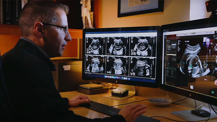 Perinatal Associates of New Mexico demonstrando os resultados da utiliza&ccedil;&atilde;o do tele-ultrassom da Philips