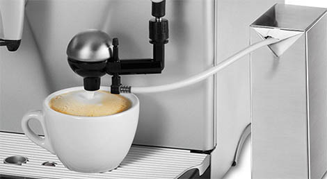 Primeiro vaporizador de leite autom&aacute;tico da Saeco, a Cappuccinatore (1996)