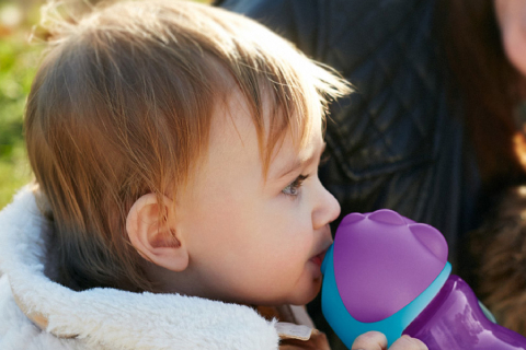 Combina&ccedil;&atilde;o perfeita: encontre o melhor copo para crian&ccedil;as para ajudar no estado de desenvolvimento do seu beb&ecirc;