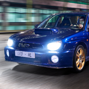 L&acirc;mpadas para carros