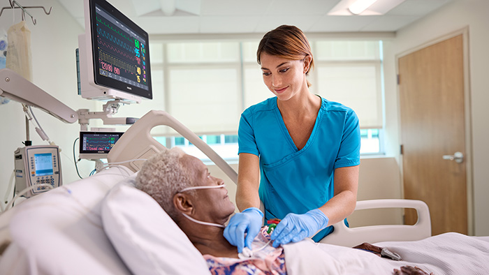 Reduzindo as defici&ecirc;ncias na assist&ecirc;ncia m&eacute;dica: tr&ecirc;s pontos principais do Future Health Index de 2024
